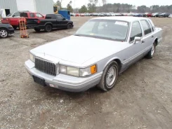 Lincoln Town Car. 4.6 ����