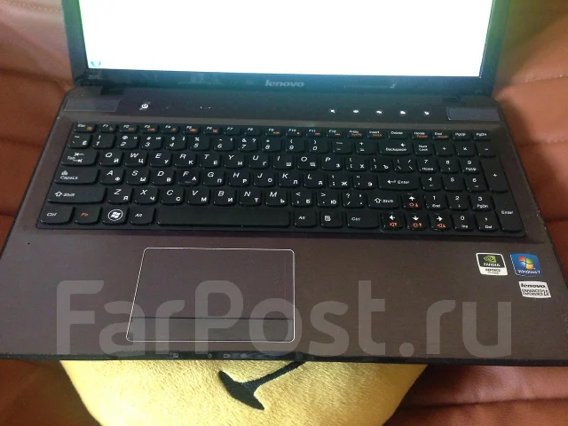 Lenovo IdeaPad Z570. 2,4����, ��� 4 ��, ���� 320���, WiFi: 1 ����