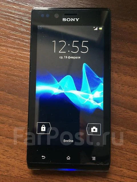 Sony Xperia J ����