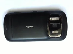 Nokia 808 PureView ����
