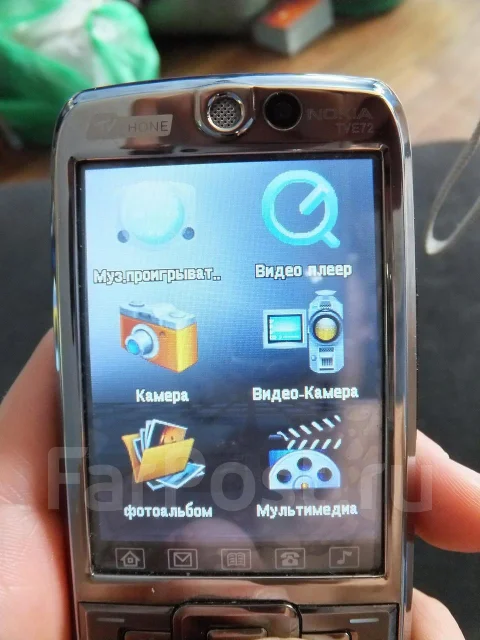 Nokia E72. �/� ����