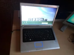 Samsung R518. 2,2����, ��� 1024 ��, ���� 150���, WiFi, ����������� �� 3��. ����