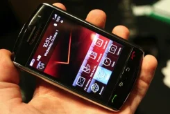 BlackBerry Storm2 9520. �/� ����