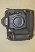 Nikon D4 ����