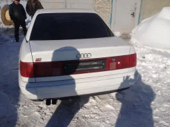 Audi S4 ����