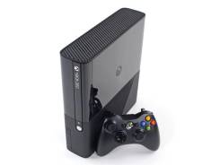 Microsoft X-Box 360 E.