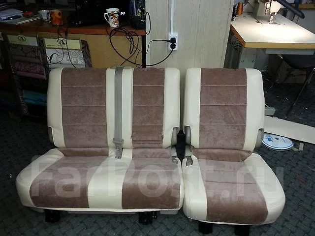 Замена обшивки сидений авто. Авточехлы во Владивостоке