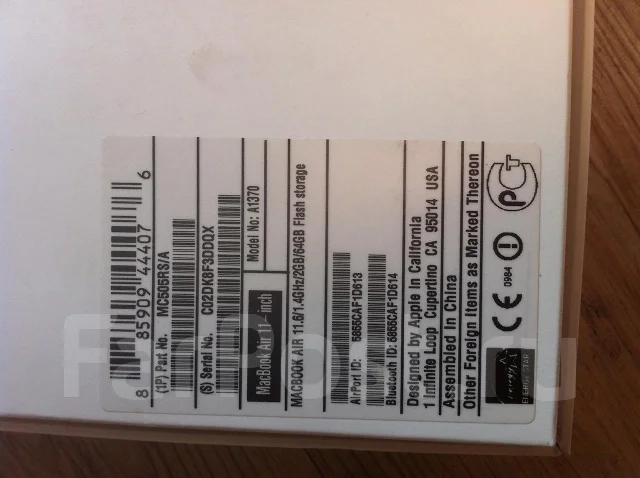 Apple MacBook Air 11 2010 Late MC505. ��� 2048 ��, ���� 64���, WiFi: 1, Bluetooth: 1, ����������� �� 5��. ����