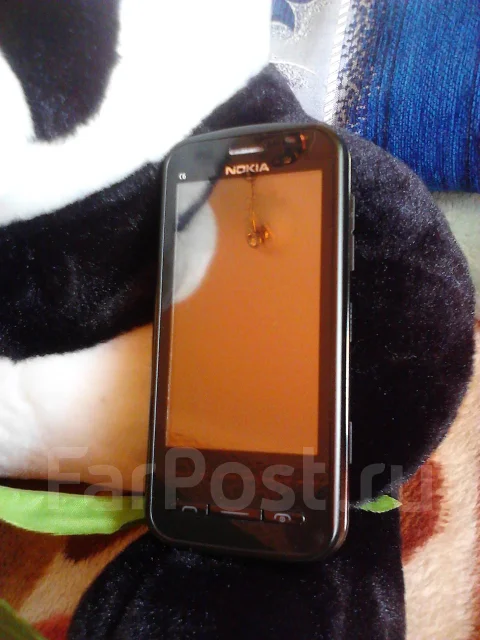 Nokia C6-00 ����