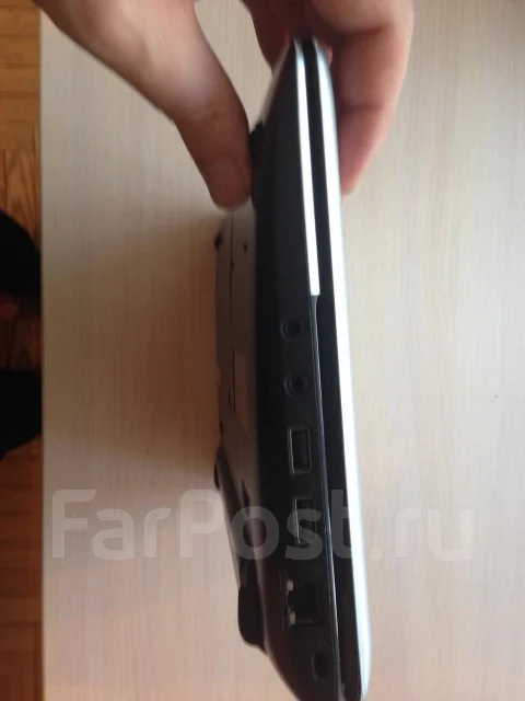 ASUS Eee PC 1215N. 1,3����, ��� 2048 ��, ���� 320���, WiFi: 1, Bluetooth: 1, ����������� �� 1��. ����