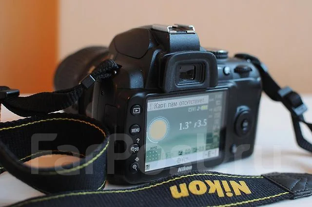 Nikon D3000 Kit. 10 - 14.9 �� ����