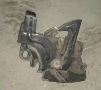 Замок капота. Honda Stream, RN1 Двигатель D17A