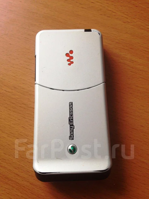 Sony Ericsson Walkman W580i. �/� ����