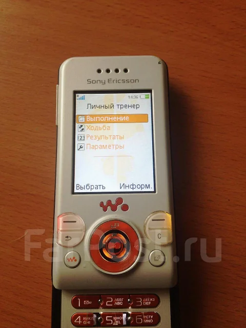 Sony Ericsson Walkman W580i. �/� ����