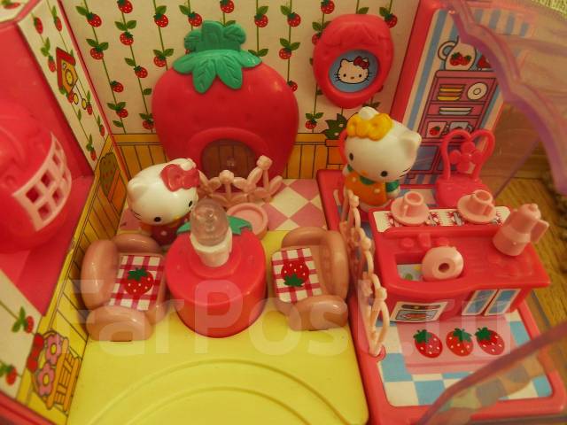 Милый игровой набор : Клубничный домик Hello Kitty