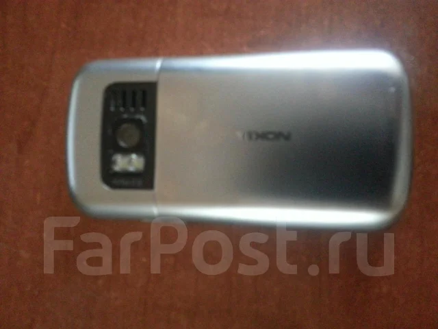 Nokia C6-00 ����