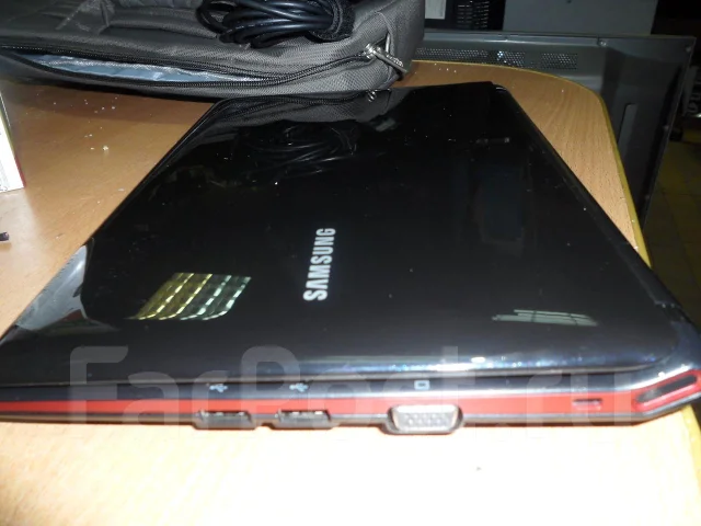 Samsung N150. 166����, ���� 250���, WiFi: 1, Bluetooth: 1 ����