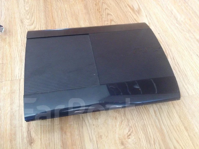 Sony PlayStation 3 Super Slim ����