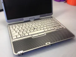 HP EliteBook. 1,6����, ��� 2048 ��, ���� 120���, WiFi, Bluetooth, ����������� �� 2��. ����