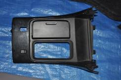 Консоль центральная. Toyota Aristo, JZS161 Двигатель 2JZGTE