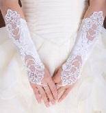 Перчатки и муфты.