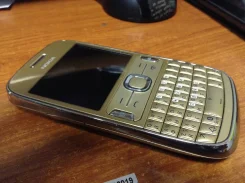 Nokia Asha 302. �/�
