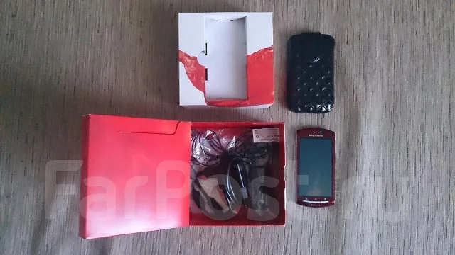 Sony Ericsson Xperia Neo ����