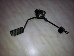 Педаль акселератора. Toyota: bB, Yaris, WiLL Cypha, Raum, Sienta, Yaris Verso, WiLL Vi, Succeed, Vitz, Echo Verso, Echo, Funcargo, ist, Platz, Probox...