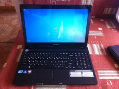 eMachines. 2,6����, ��� 8192 �� � ������, ���� 500���, WiFi, Bluetooth, ����������� �� 4��.