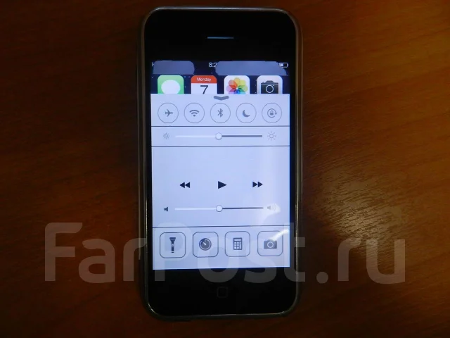 Apple iPhone 2G. �/� ����