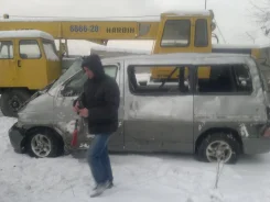 Toyota Regius. RCH41, 3RZ ����