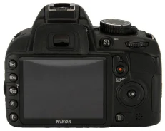 Nikon D3100. 10 - 14.9 ��