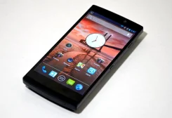 Highscreen Boost ����