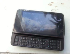Nokia N900 ����