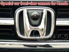 Камера переднего вида в логотип Honda.