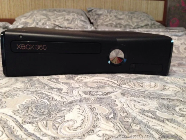 Microsoft Xbox 360 ����