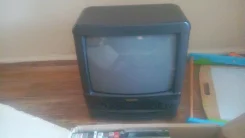 Aiwa. CRT (���) ����