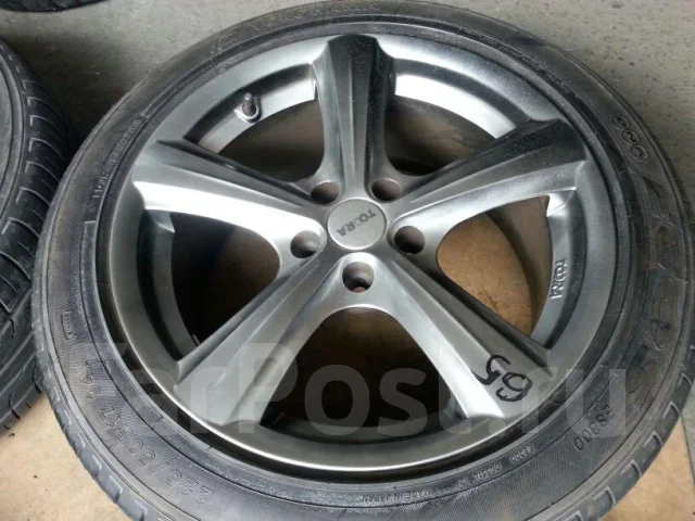 Toora. 8.0x17", 5x112, ET35 ����