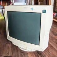 Eizo. 19" ����