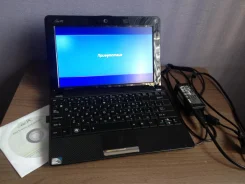 ASUS Eee PC 1001HA. 1,6����, ��� 1024 ��, ���� 160���, WiFi, ����������� �� 6��. ����