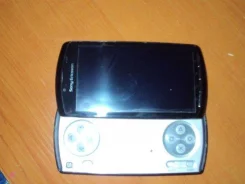 Sony Ericsson Xperia Play ����