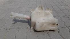 Бачок стеклоомывателя. Mitsubishi Grandis, NA4W