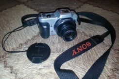 Sony Cyber-shot. 8 - 8.9 ��, ���: 10�