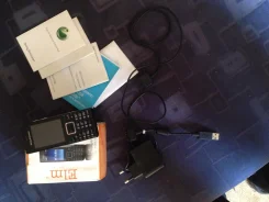 Sony Ericsson Elm. �/�