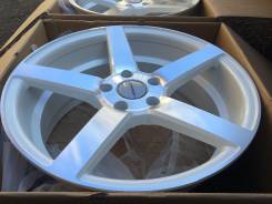 Vossen. 8.0x18, 5x114.30, ET38, ЦО 73,0 мм.