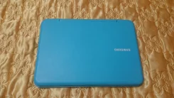 Samsung 100NZC. 160,0����, ��� 2048 ��, ���� 320���, WiFi, Bluetooth, ����������� �� 10��. ����