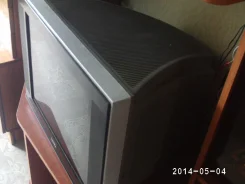 Akira. 20" CRT (���)