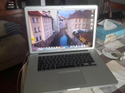 Apple MacBook Pro 15 2011 Early MC723. 2,3����, ��� 4 ��, ���� 750���, WiFi, Bluetooth, ����������� �� 7��.