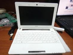 Asus Eee PC X101CH. 1,6����, ��� 1024 ��, ���� 320���, ����������� �� 4��. ����