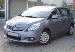 Toyota Verso ����